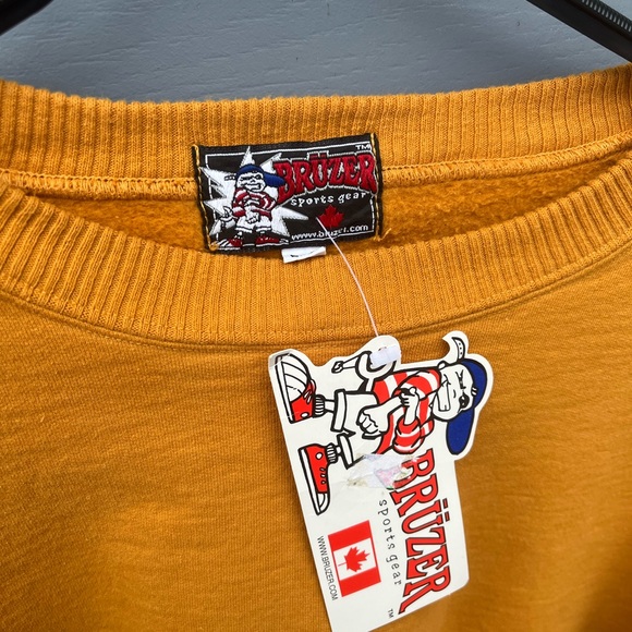 Bruzer Sports Gear Crewneck / NWT / L-XL - Picture 3 of 6